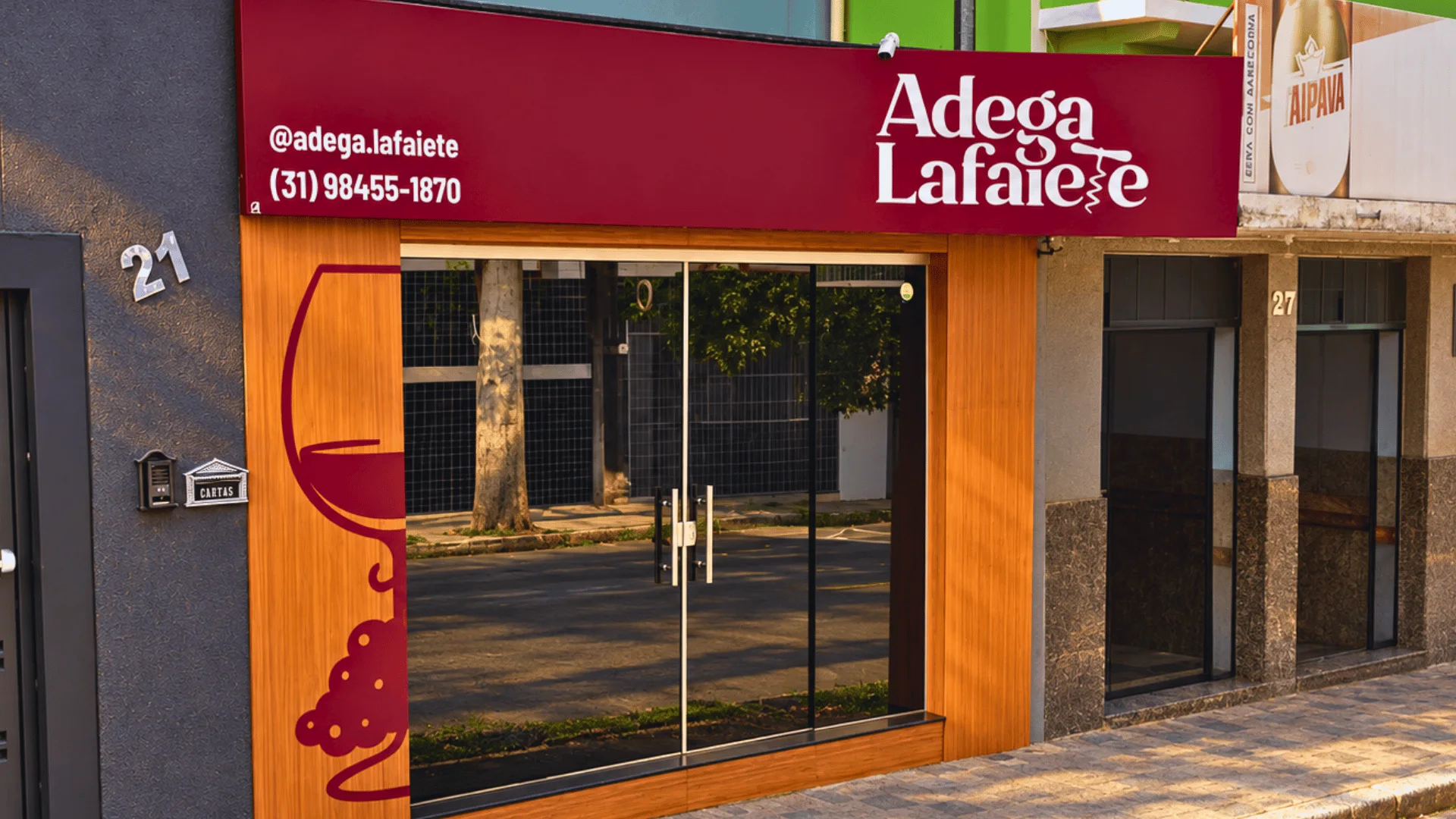 Capa Adega Lafaiete