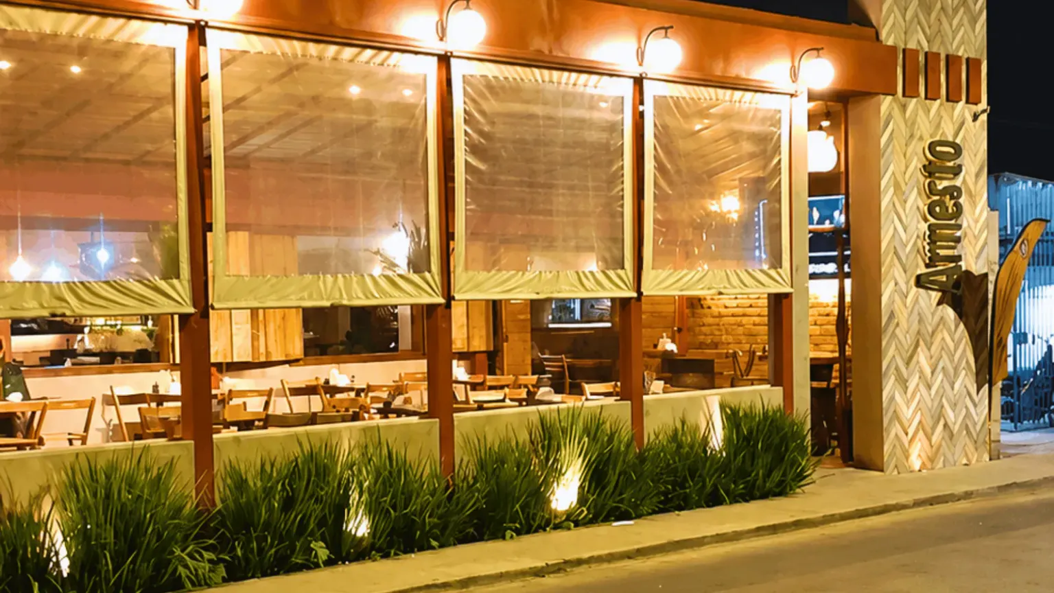 Arnesto Gastrobar: o que pedir no butiquim cultural de Lafaiete