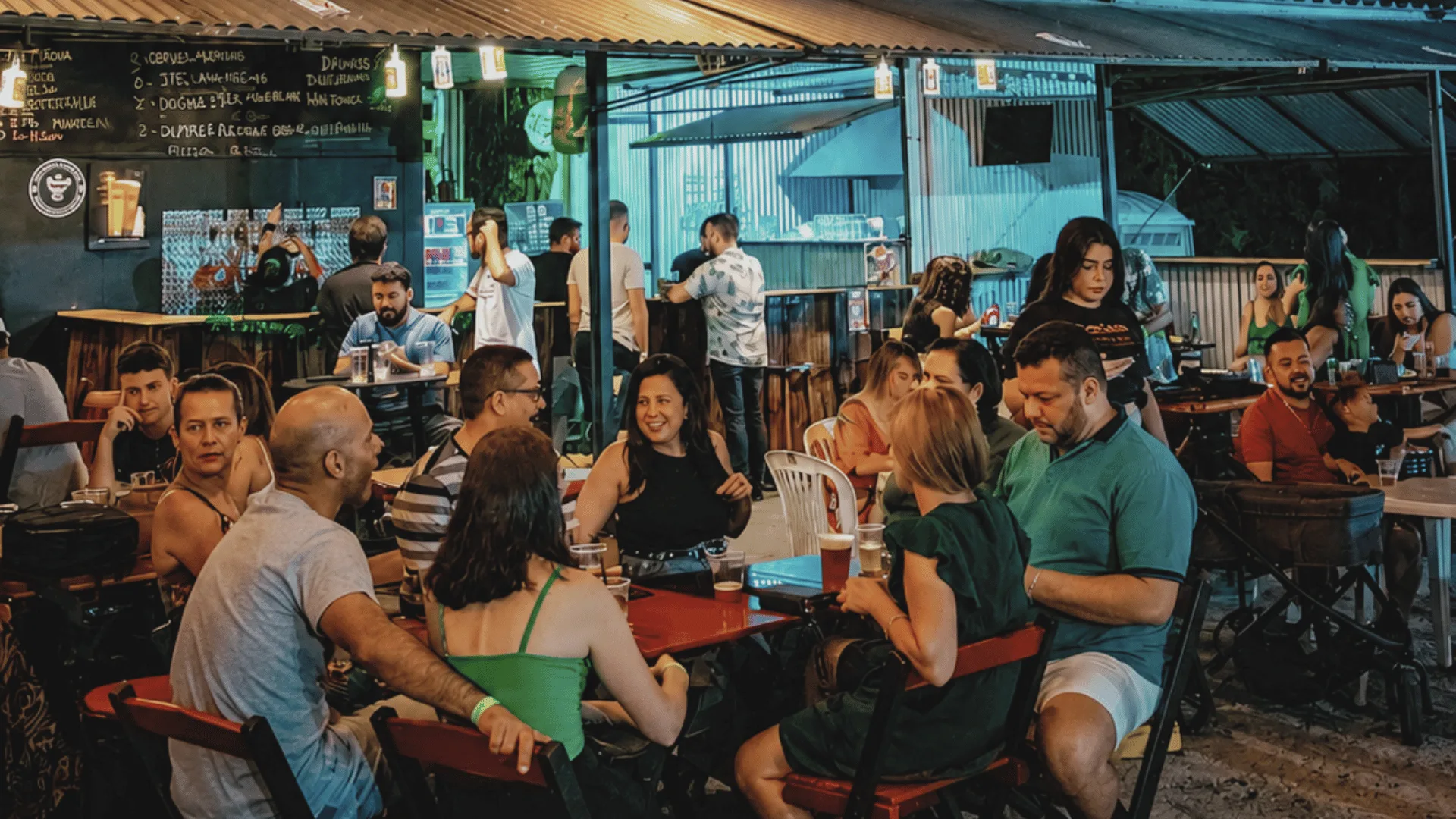 Capa CONTAINER² TAP HOUSE